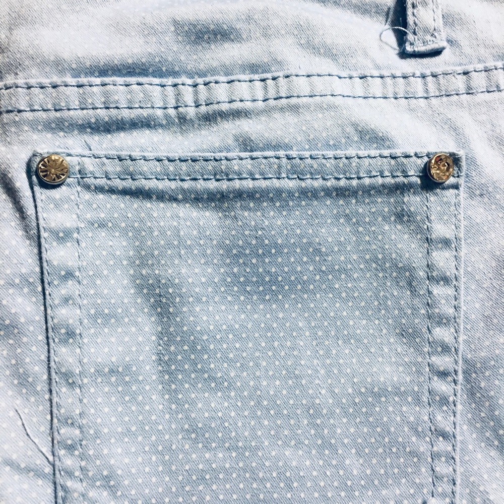 Baby blue stretchy jeans